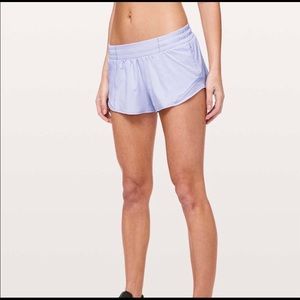 Lululemon Hotty Hot Short 2.5” Light Blue Size 6